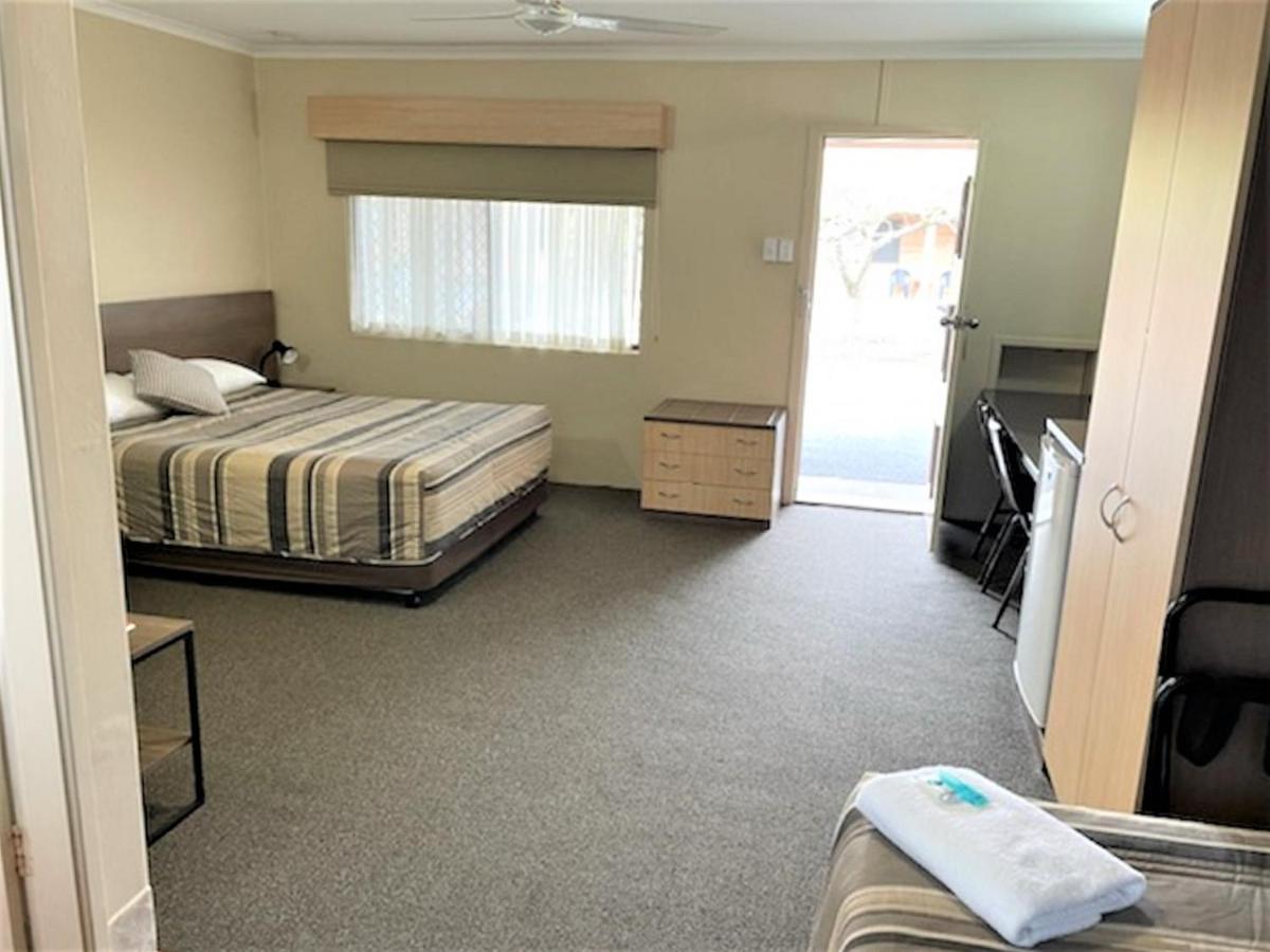 Milgate Motel Казино Экстерьер фото